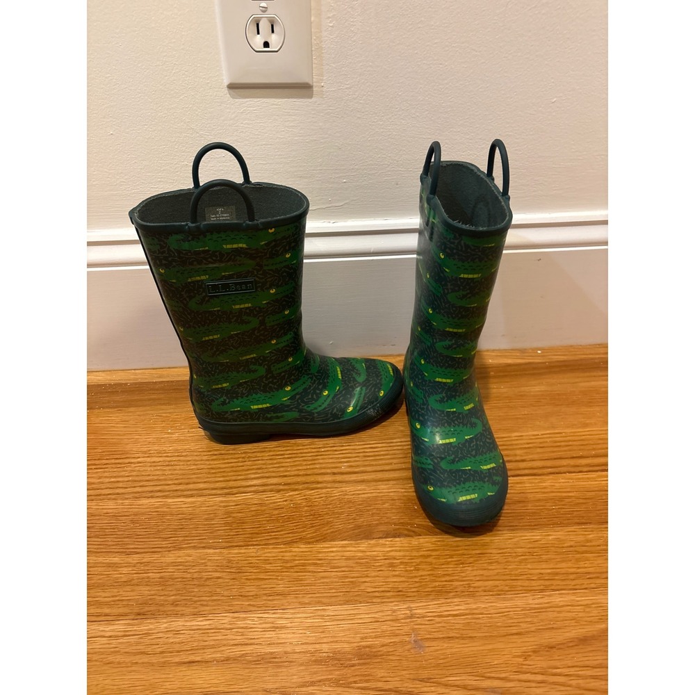 LL Bean Kids Puddle Stomper Rain Boots Green Alligator Print Size 2 Waterproof